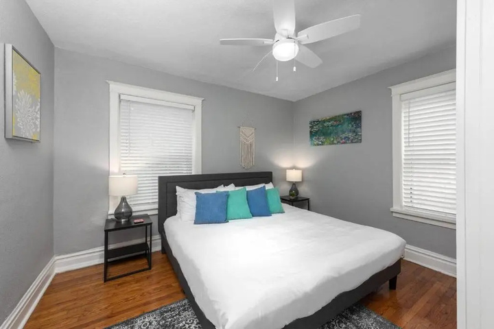 Room 2 of 11