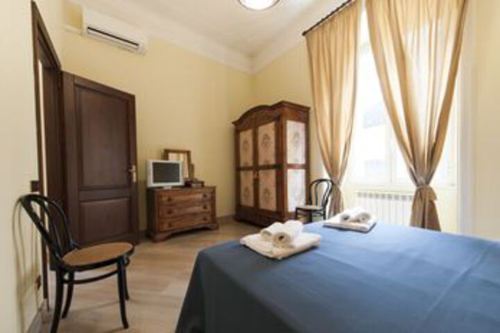 Room 8 of 17