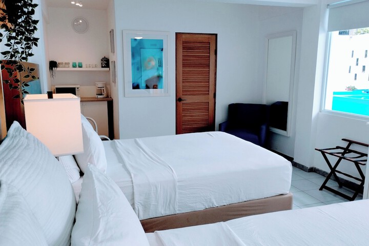Room 6 of 20