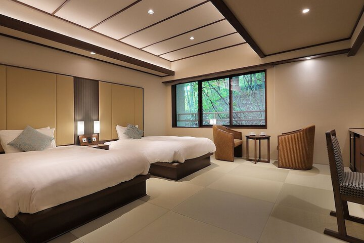 Room 11 of 62