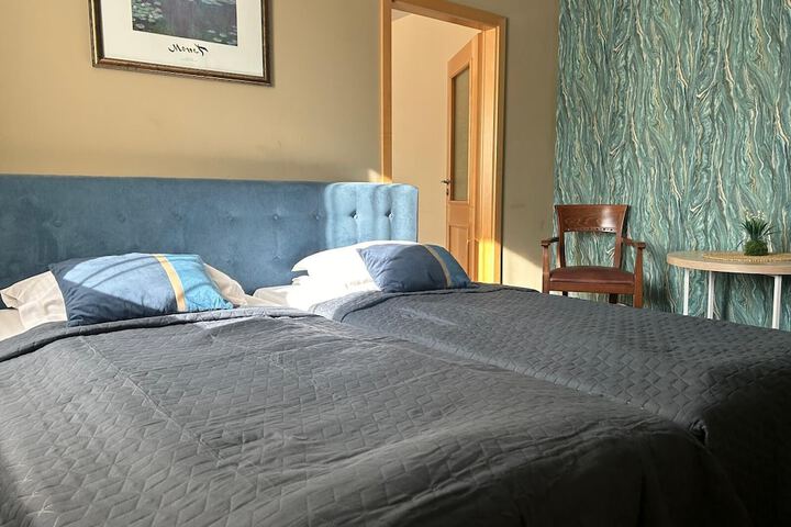Room 30 of 60