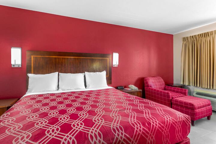 1 King Bed Upgrade (3 of 24)