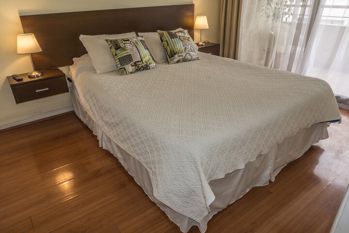 Room 4 of 23