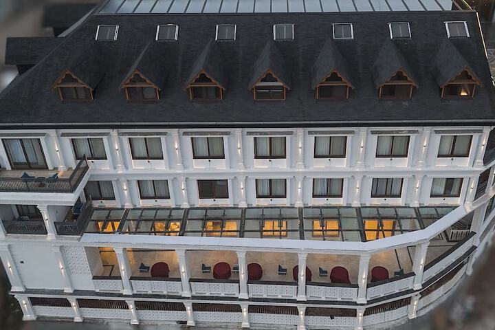 Hotel 137 of 144