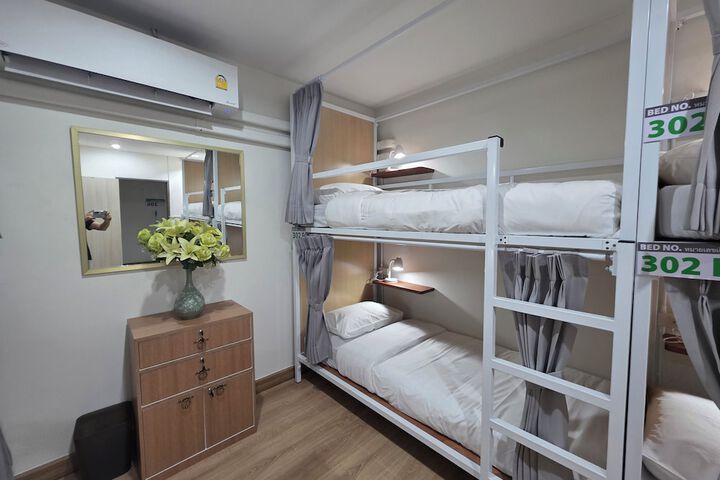 Room 55 of 76