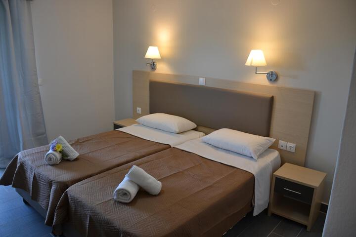 Room 16 of 41