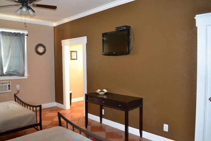 Room 18 of 66