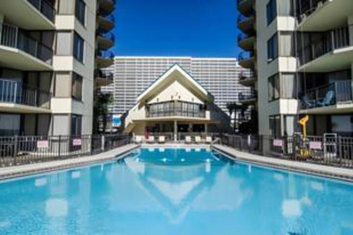 Photo of SUNBIRD RESORT BY THE RESORT COLLECTION Pool