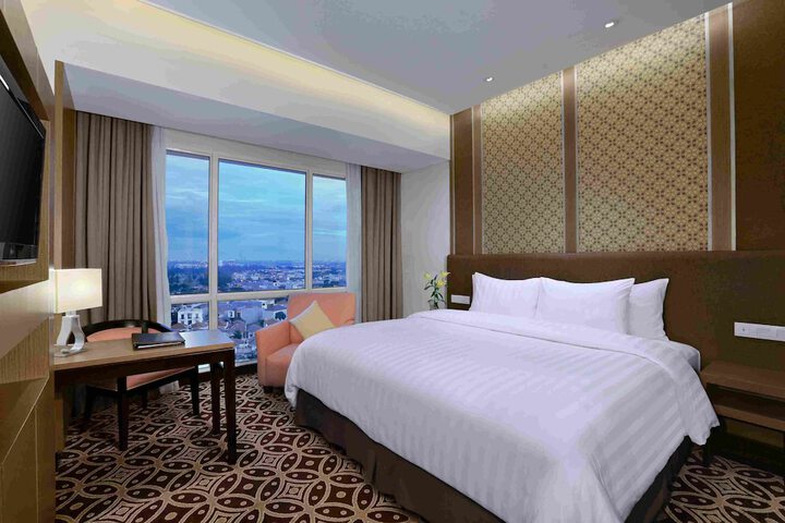 Room 6 of 34