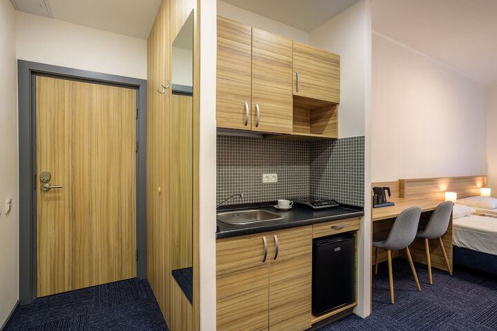 Room 8 of 24