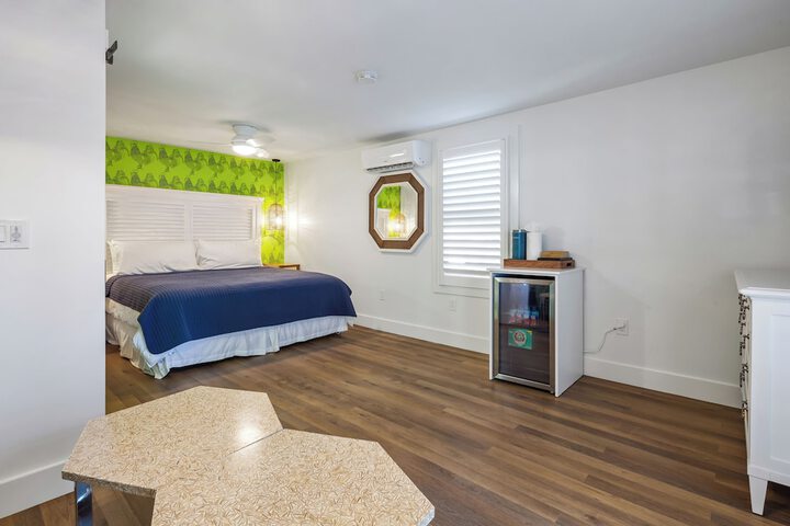 Room 28 of 51