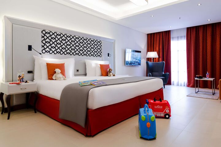 Room 70 of 144