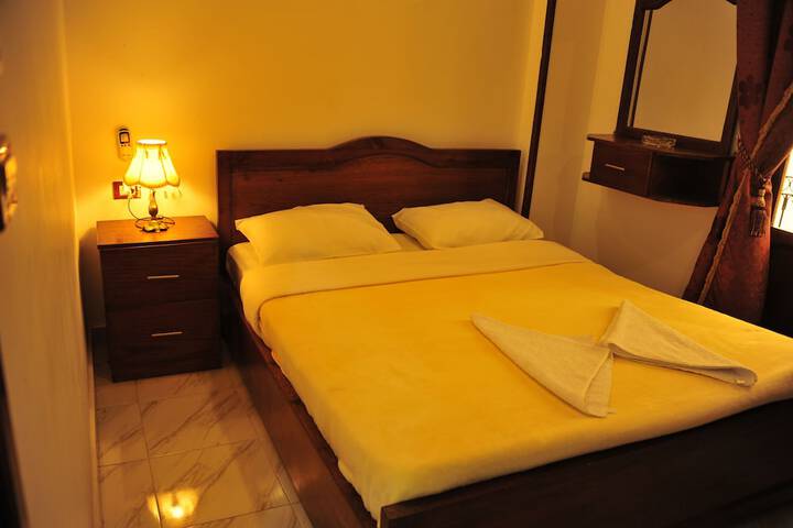 Room 13 of 63