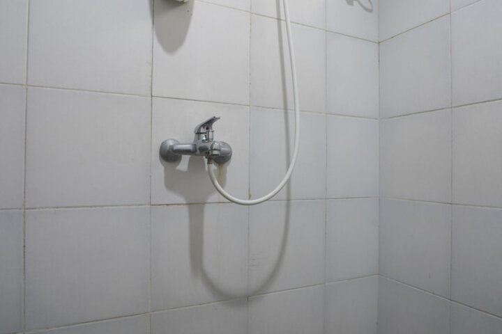 Room 16 of 19