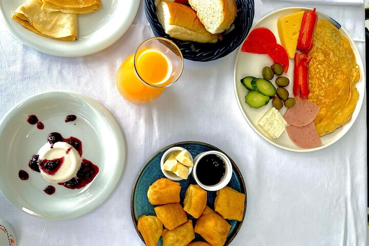 Breakfast/Coffee Service 29 of 51