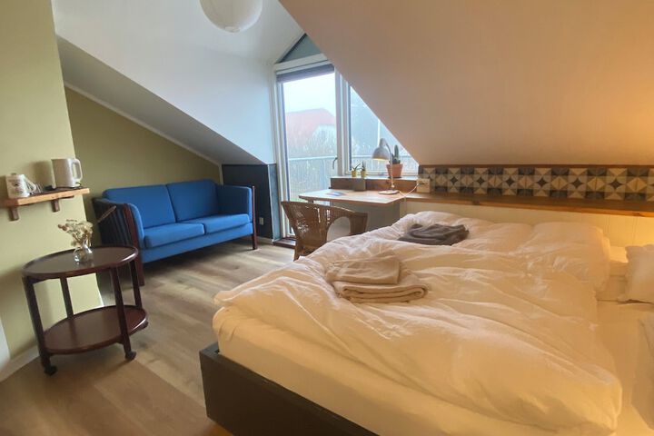 Room 26 of 76