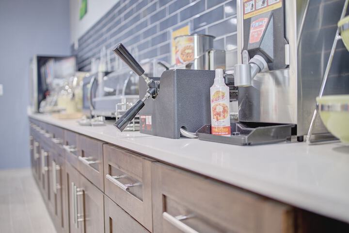 Breakfast area