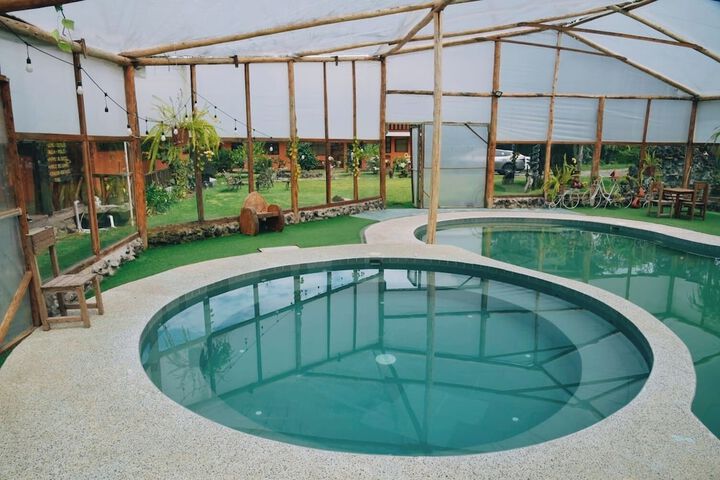 Pool 17 of 27