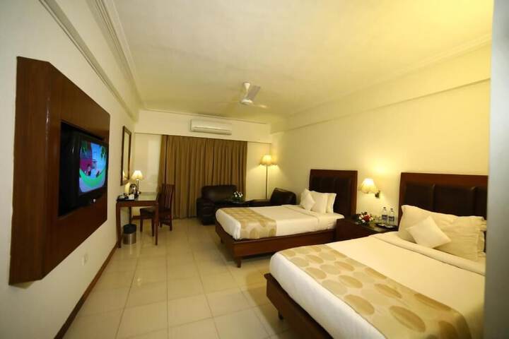 Room 8 of 24