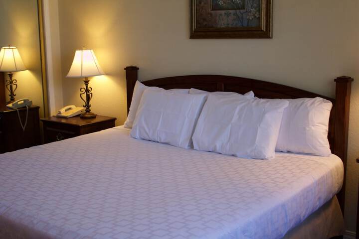 Room 2 of 88