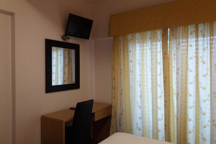Room 8 of 44