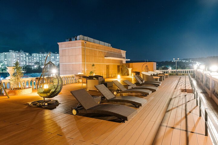Terrace/Patio 108 of 138