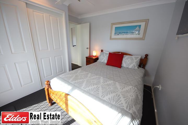 Room 2 of 17