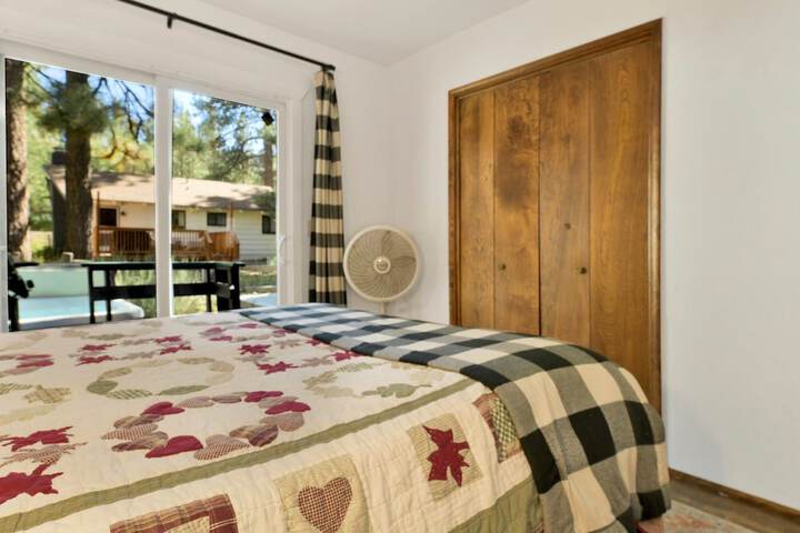 Room 16 of 24