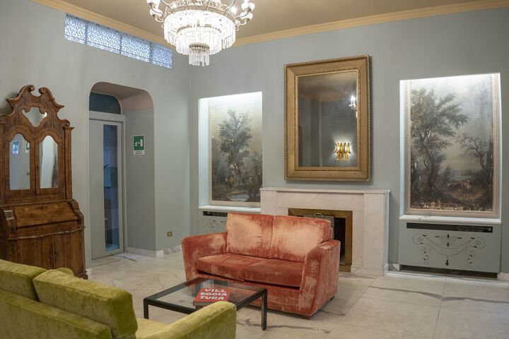 Entrance & Lobby