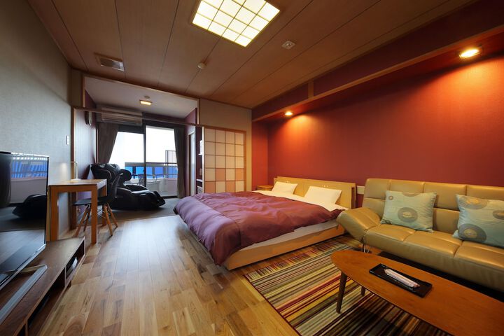 Room 12 of 68