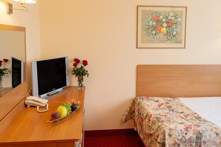 Room 18 of 47