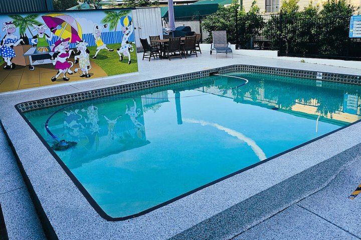 Pool 83 of 96