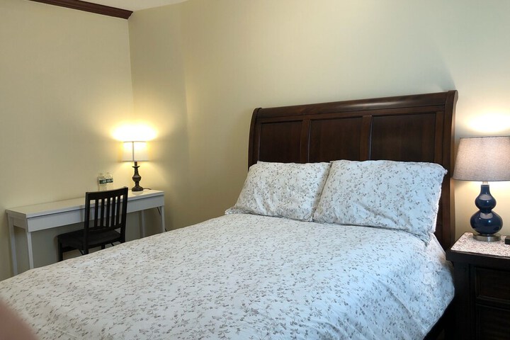 Room 9 of 63