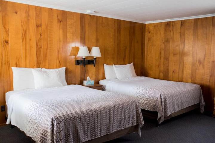 Room 3 of 6