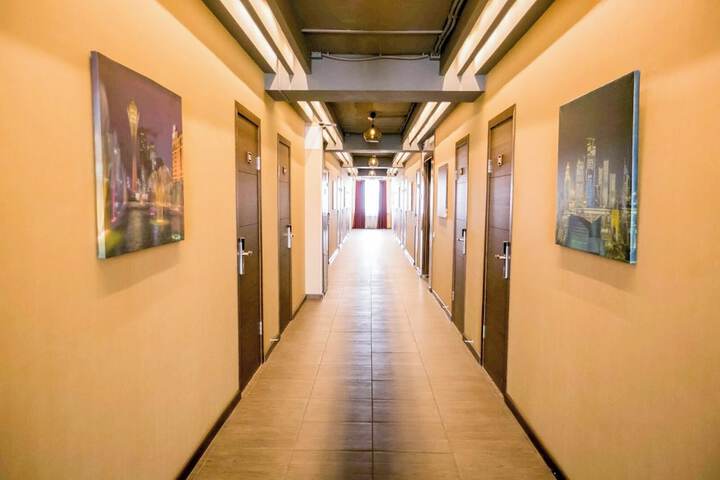 Ballroom/Hall 31 of 32