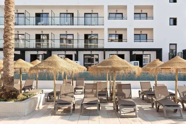 Terrace/Patio 157 of 162