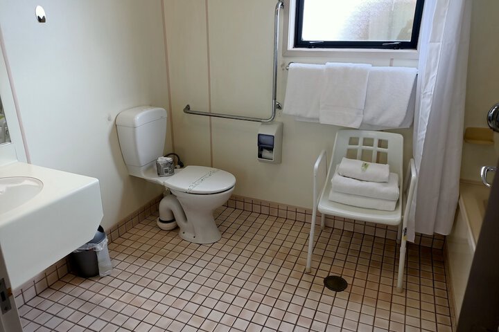 Room 69 of 95