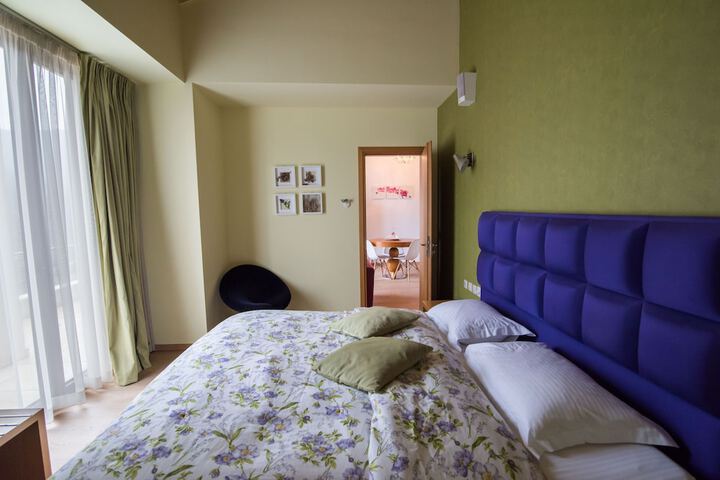 Room 48 of 130