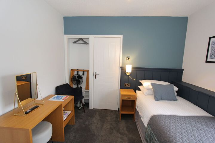 Room 36 of 132