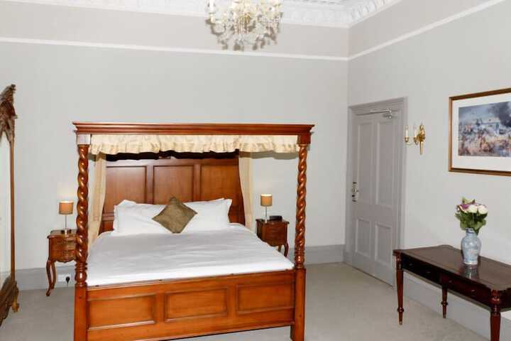 Room 8 of 45