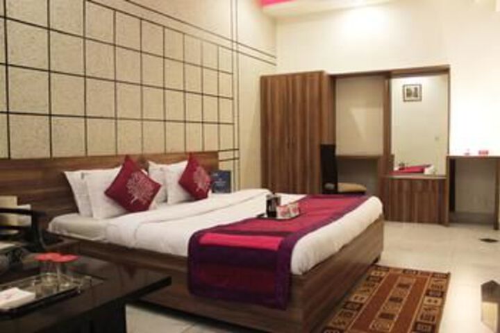 HOTEL KARTIKAY