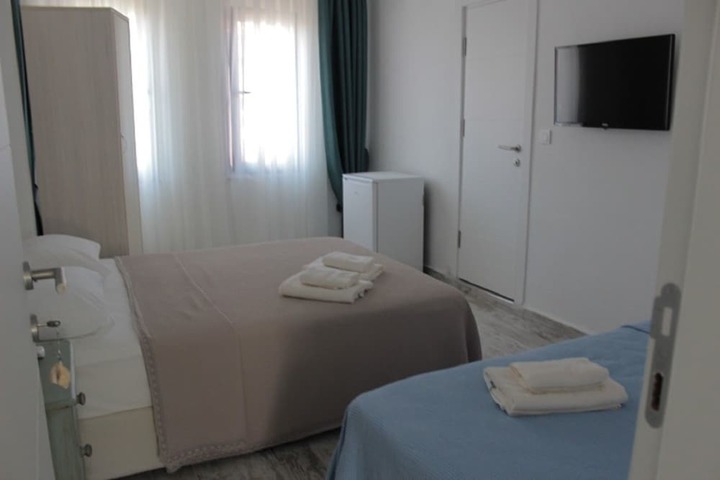 Room 10 of 23