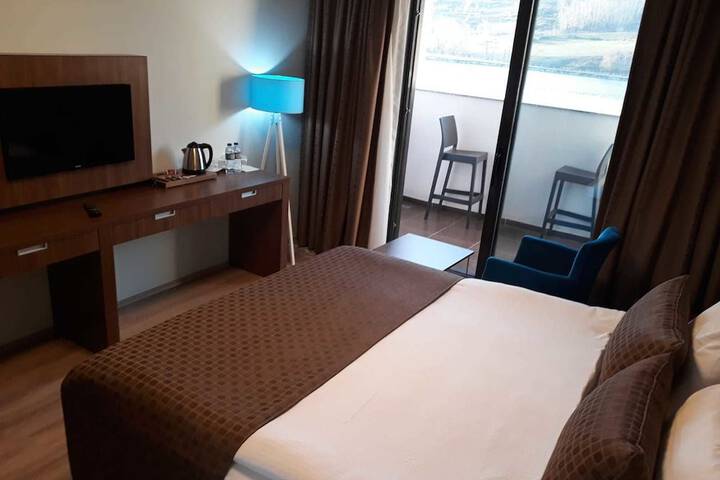 Room 17 of 87