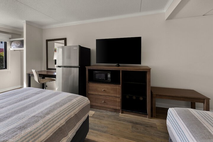 Atlantic 2 Double Beds Side Ocean View (2 of 15)