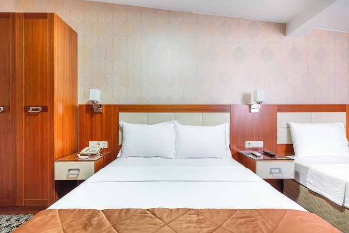 Room 21 of 42