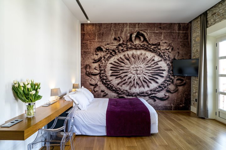 Room 8 of 72
