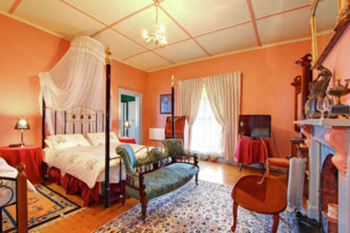 Room 14 of 30
