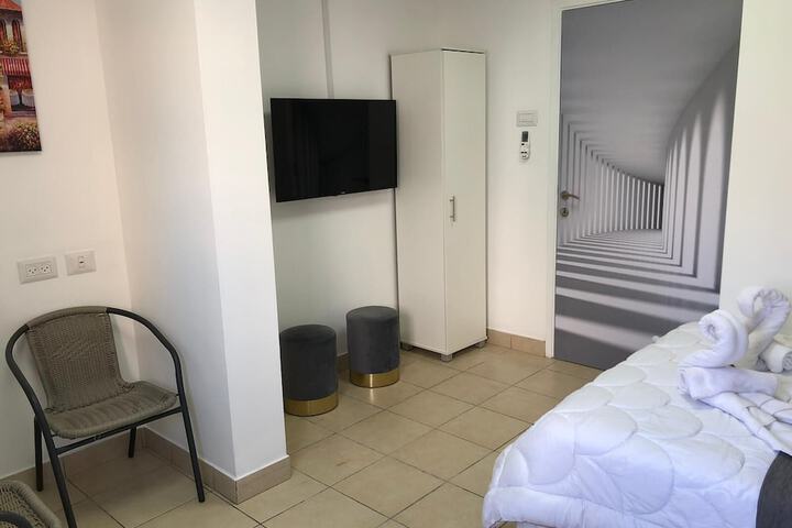 Room 59 of 140