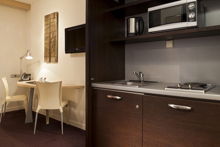 Private kitchenette