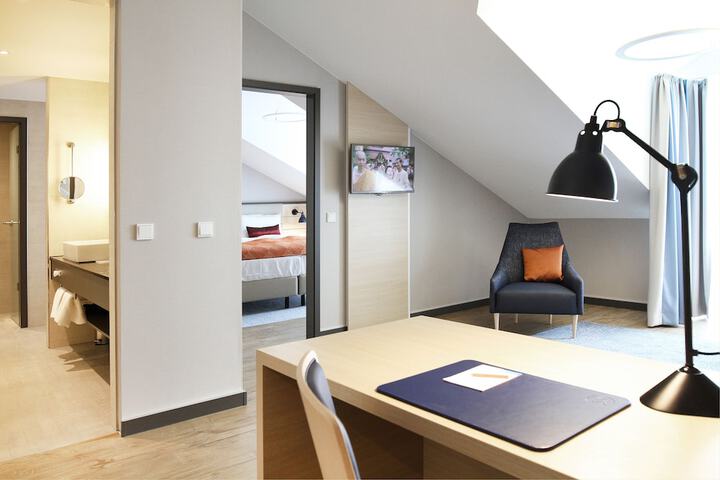 In-room business center